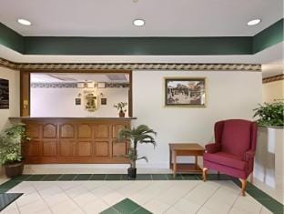Super 8 By Wyndham Athens Hotel in Ohio