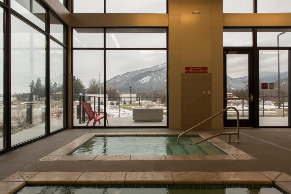 Hotel Ruby Sandpoint Hotel in Ponderay