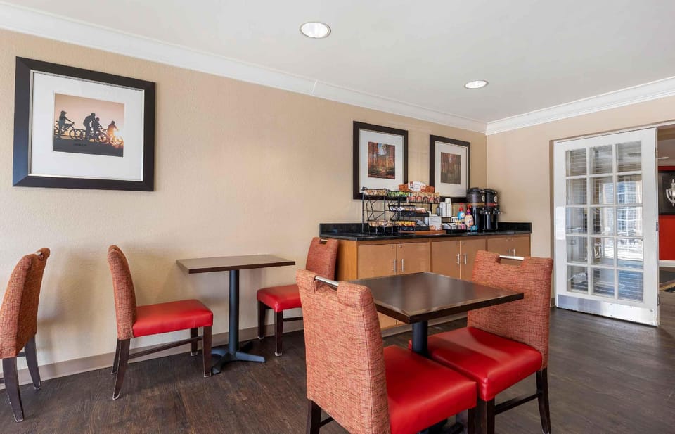 Extended Stay America Suites - Chicago - O'Hare - Allstate Arena Hotel in Rosemont