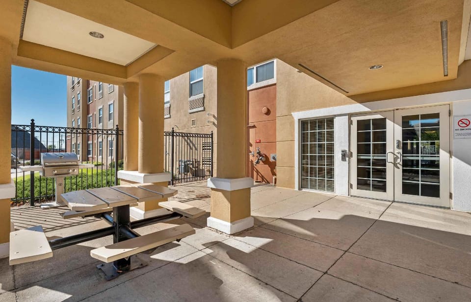 Extended Stay America Suites - Chicago - O'Hare - Allstate Arena Hotel in Rosemont