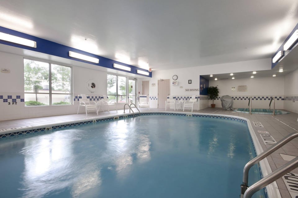 Fairfield Inn by Marriott  Joliet South Hotel in Joliet