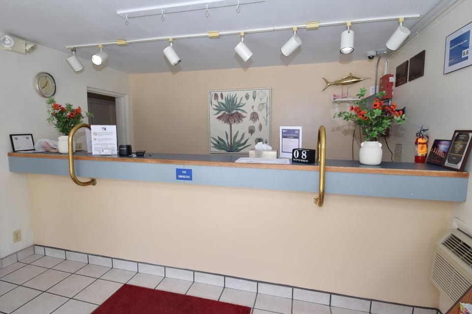 Knights Inn - Oswego, NY Motel in Oswego