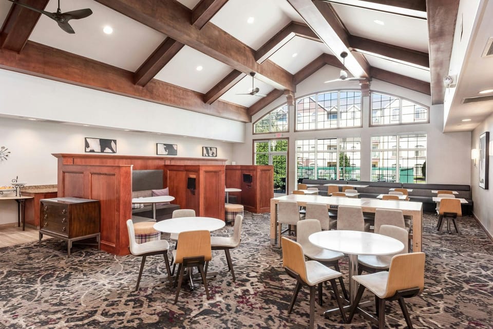 Residence Inn by Marriott Springfield Hotel in Springfield