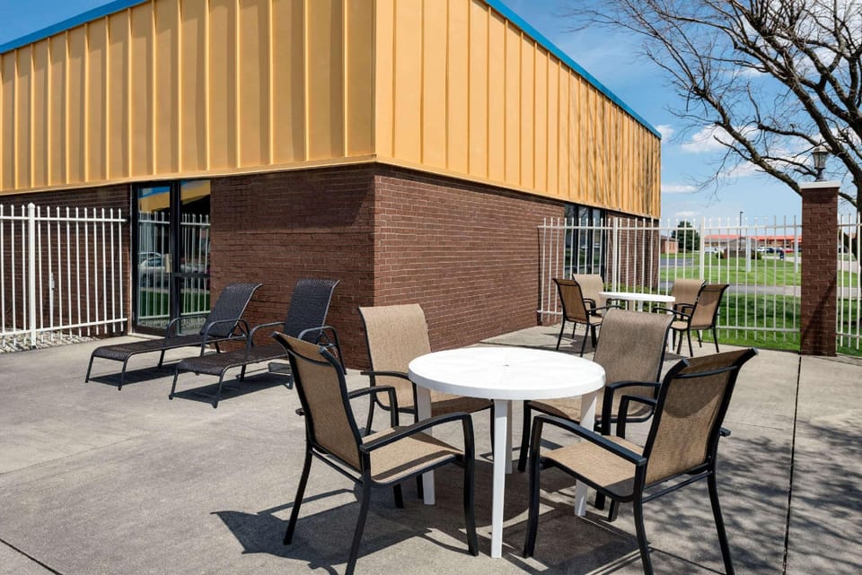 Baymont by Wyndham Muncie Near Ball State University Hotel in Muncie