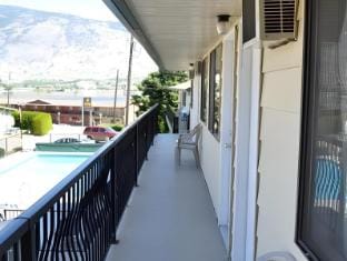 Osoyoos Lakeview Inn & Suites Motel in Osoyoos