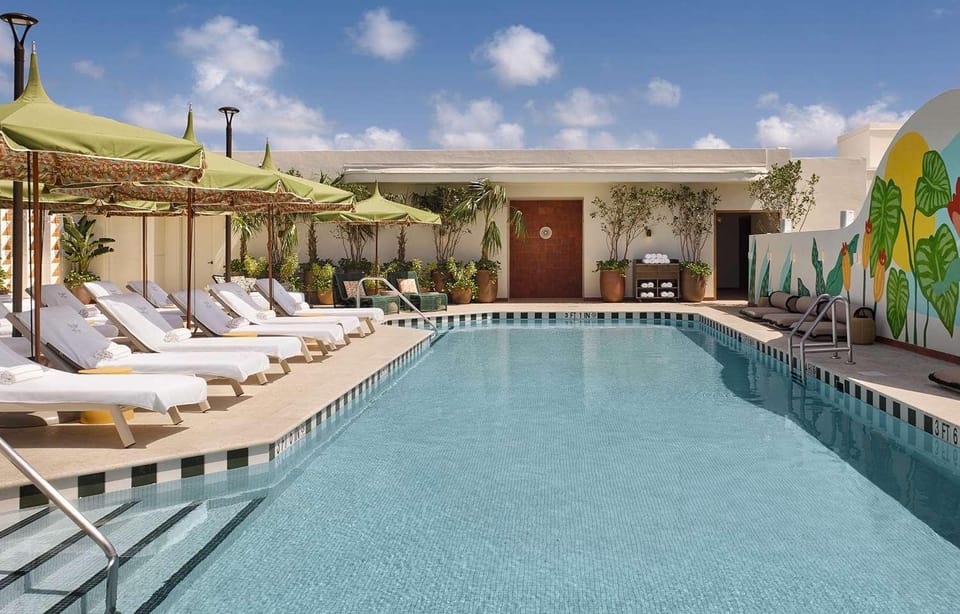 Swimming pool