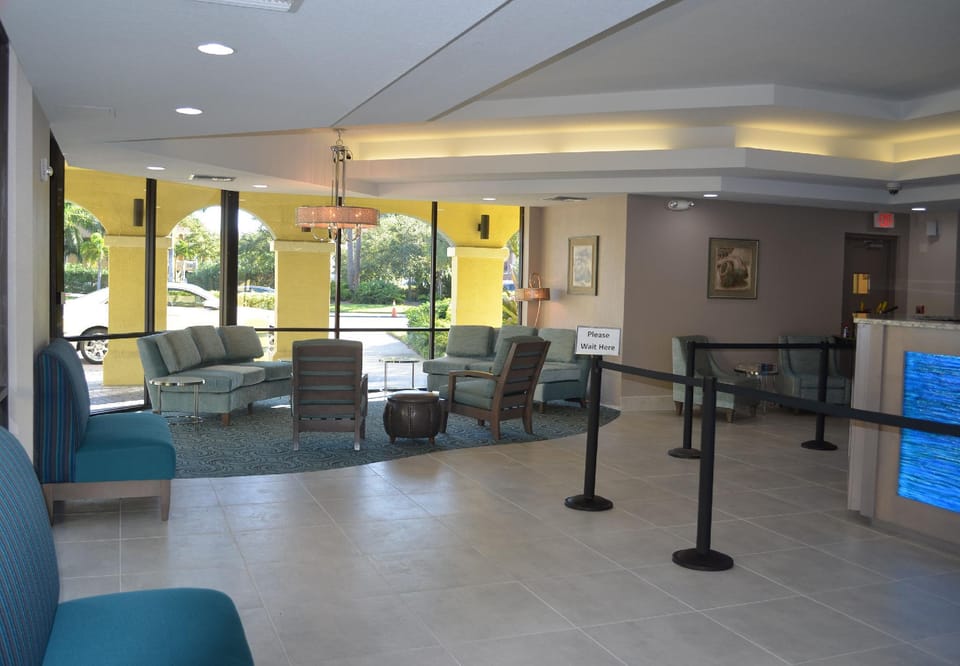 St Pete Shores Hotel Resort in Saint Pete Beach