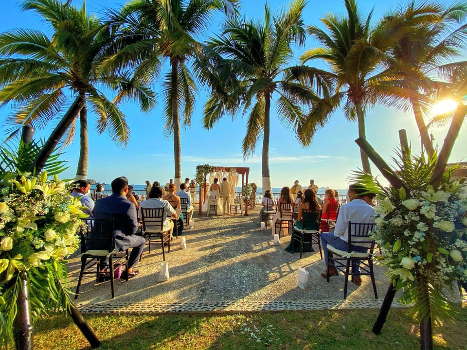 Emporio Ixtapa - Optional All Inclusive Hotel in Ixtapa Zihuatanejo