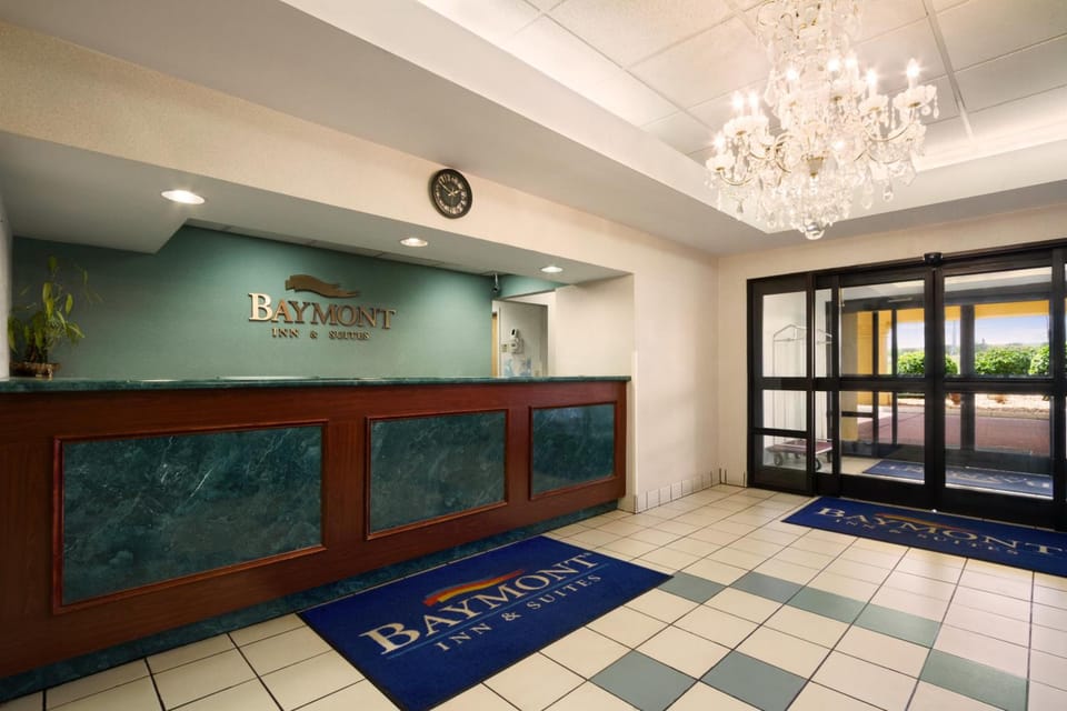 Baymont by Wyndham Crossville Hotel in Crossville