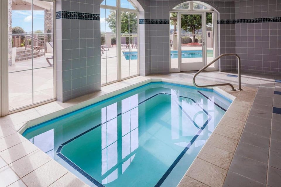 Holiday Inn Express & Suites Asheville SW - Outlet Ctr Area By IHG Hotel in Asheville