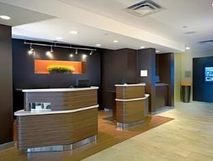Courtyard by Marriott Chesapeake Greenbrier Hotel in Chesapeake