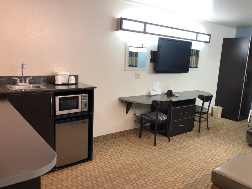 Microtel Inn & Suites by Wyndham Klamath Falls Hotel in Klamath Falls