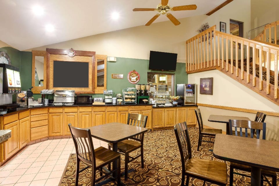 AmericInn by Wyndham Tomah Hotel in Wisconsin