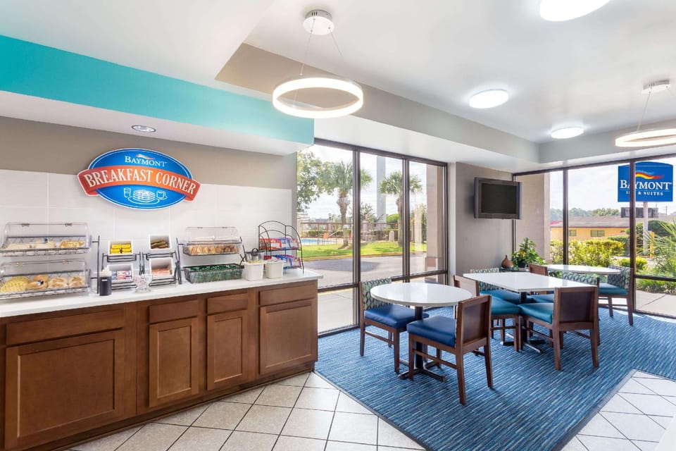 Baymont by Wyndham Mobile/Tillmans Corner Hotel in Tillmans Corner