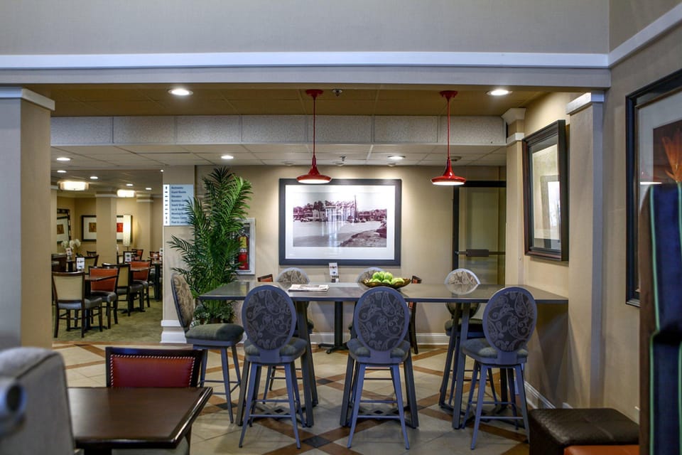 Holiday Inn Express Hotel & Suites - Atlanta/Emory University Area By IHG Hotel in Decatur