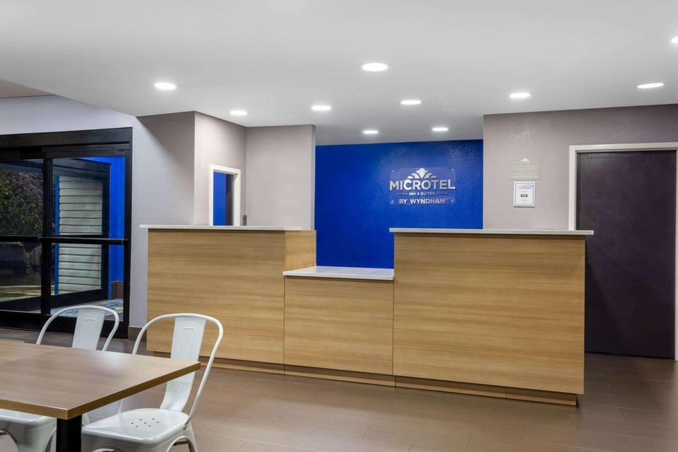 Microtel Inn & Suites by Wyndham Matthews/Charlotte Hotel in Matthews
