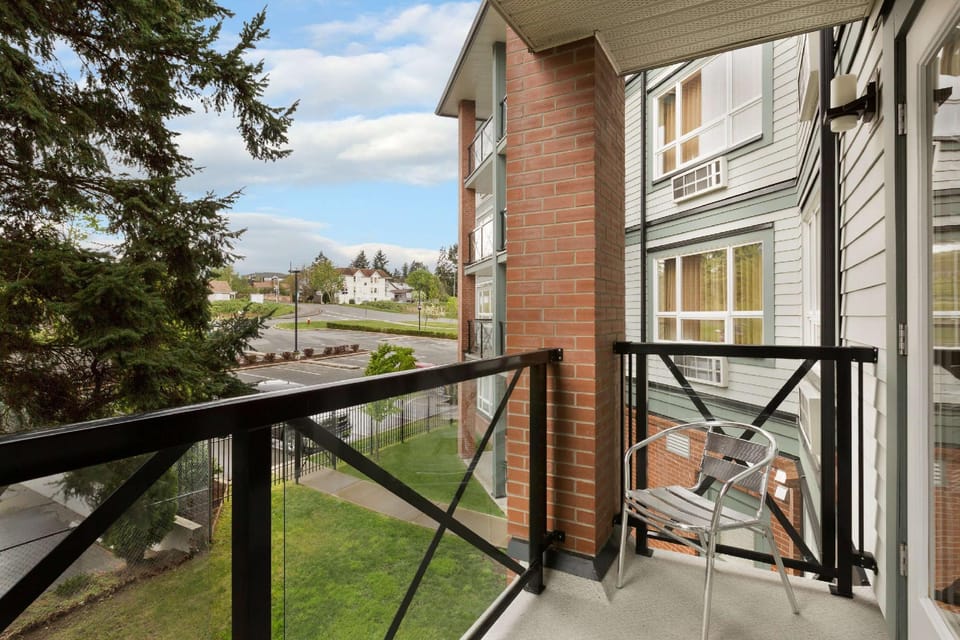 Ramada by Wyndham Nanaimo Hotel in Nanaimo