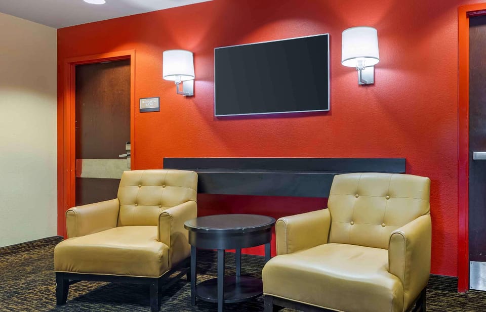 Extended Stay America Select Suites - Chicago - Darien Hotel in Indiana
