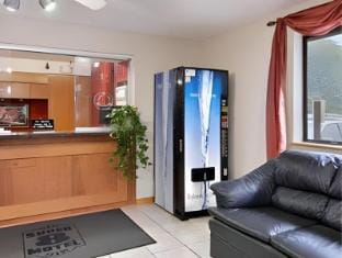 Super 8 By Wyndham Havre De Grace Aberdeen Area Hotel in Havre de Grace