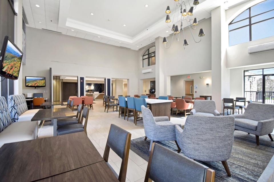 Holiday Inn Express Boone By IHG Hotel in Boone
