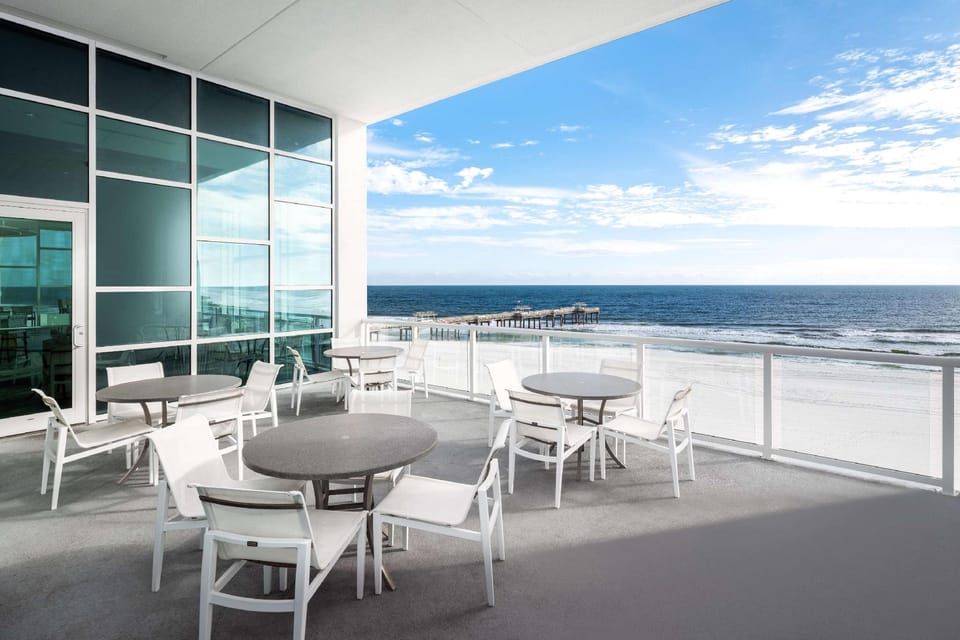 Best Western Premier - The Tides Hotel in Orange Beach