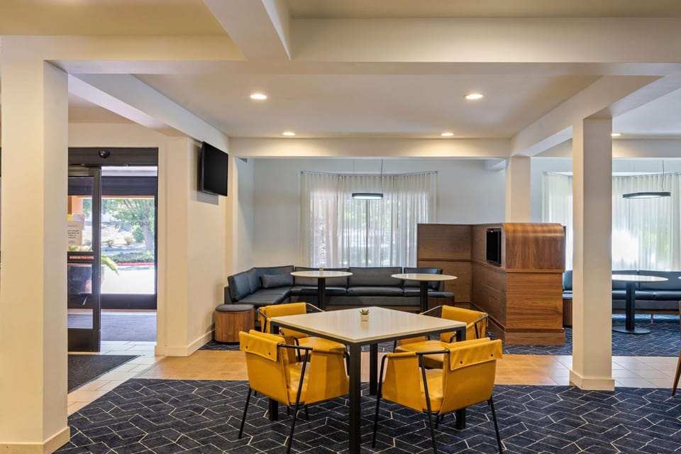 Sonesta Select Pleasant Hill Hotel in Pleasant Hill
