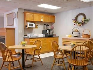 Super 8 By Wyndham Logansport Hotel in Indiana