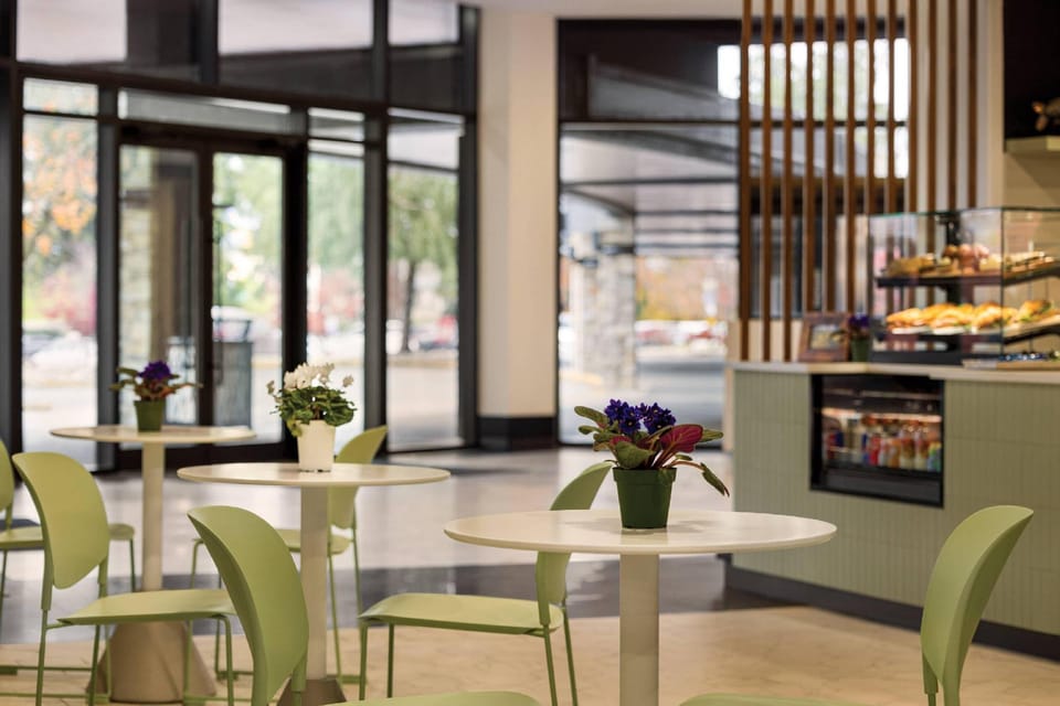 Radisson Blu Vancouver Airport Hotel & Marina Hotel in Richmond