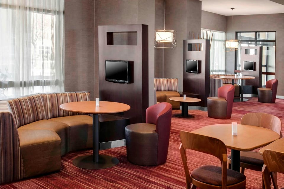 Courtyard by Marriott Newark Elizabeth Hotel in Elizabeth