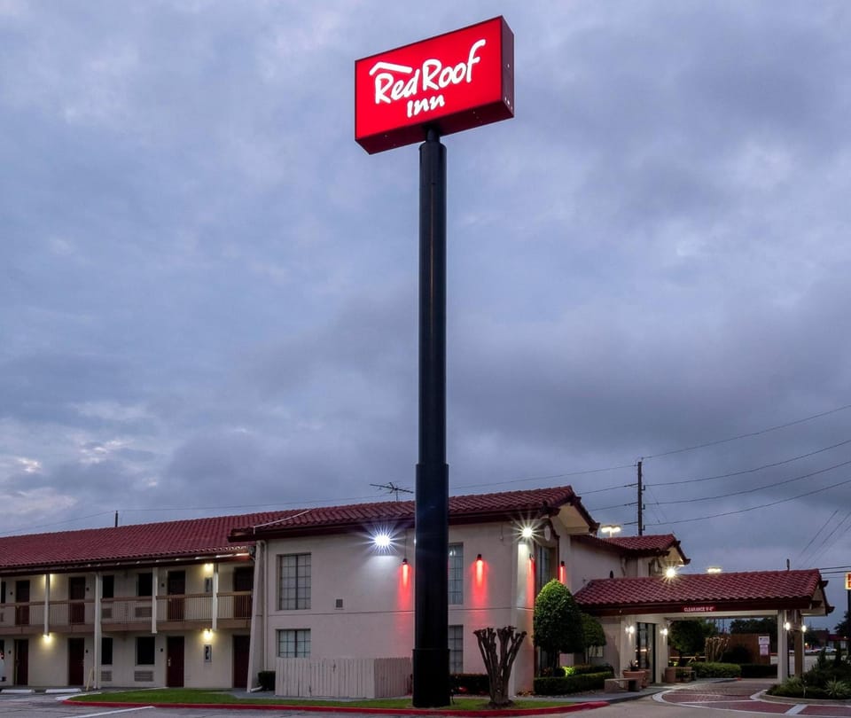 Red Roof Inn Houston North - FM 1960 & I-45 Hotel in Harris County