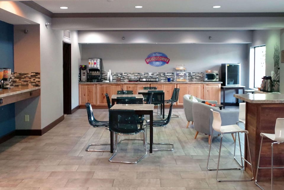Baymont By Wyndham O'Fallon St. Louis Area Hotel in Belleville