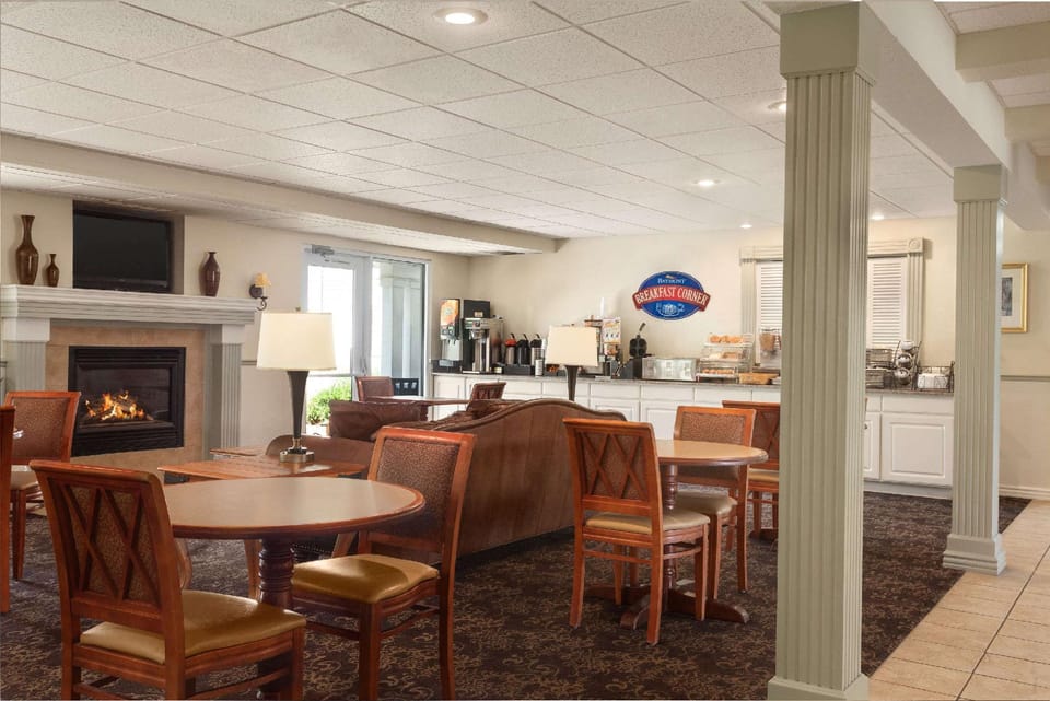 Baymont By Wyndham Wichita East Hotel in Wichita