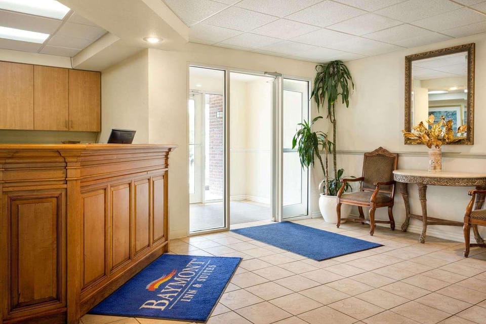 Baymont By Wyndham Wichita East Hotel in Wichita