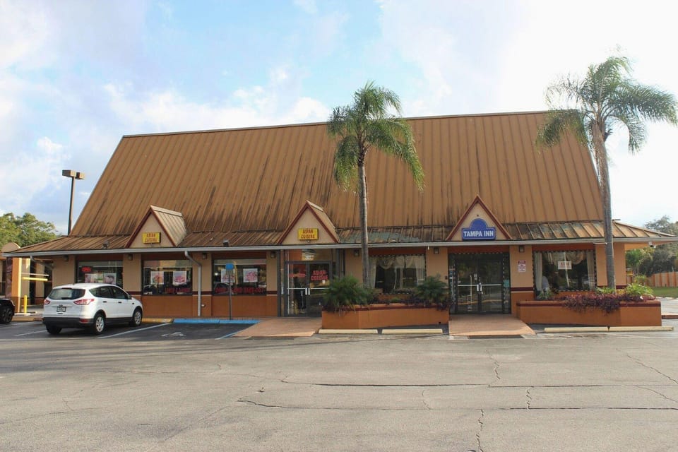 Tampa Inn Near Busch Gardens Inn in Tampa