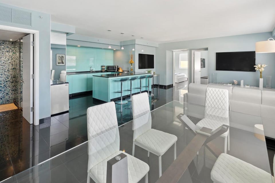 Casa Grande Suite Hotel Hotel in Flamingo Lummus