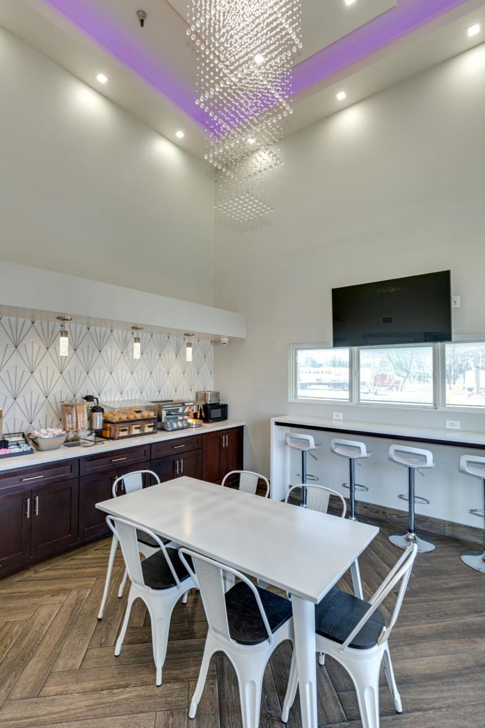 Hotel Seville - Ontario Airport/Chino Motel in Chino