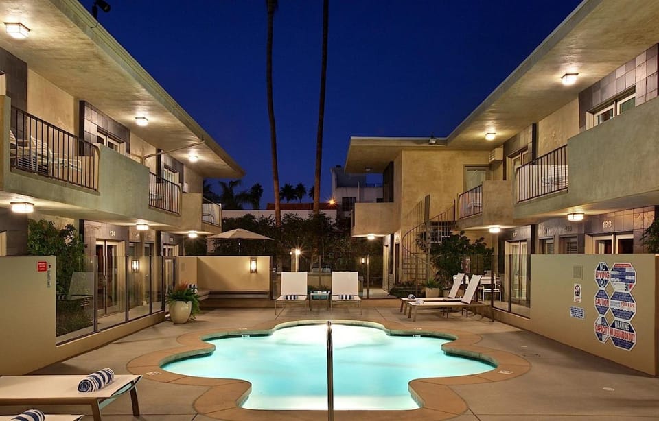 7 Springs Inn & Suites Hotel in Palm Springs