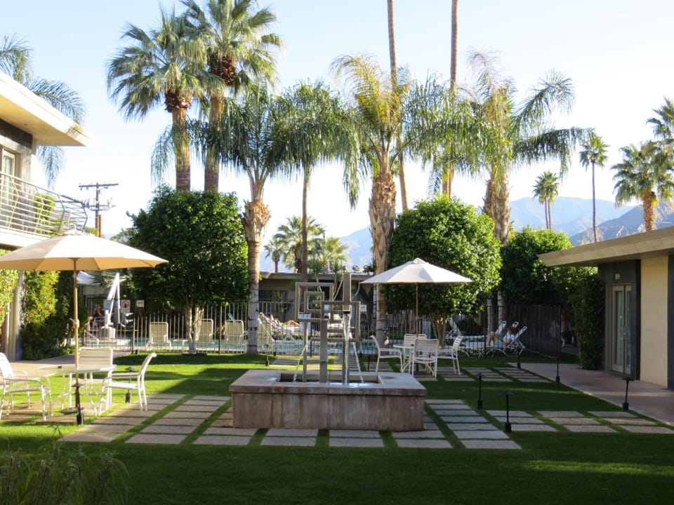 7 Springs Inn & Suites Hotel in Palm Springs