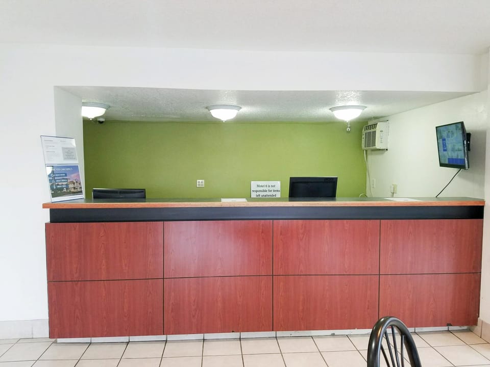 Motel 6 East Hotel in Washington