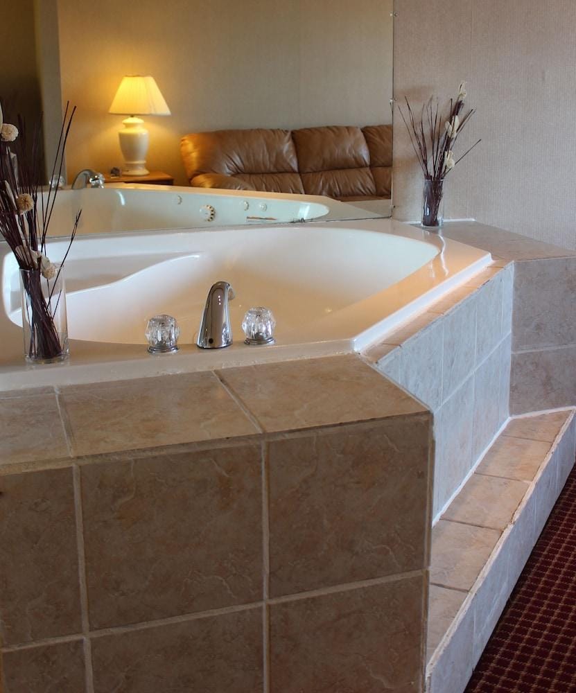 Regency Inn Richmond Hotel in Tuckahoe