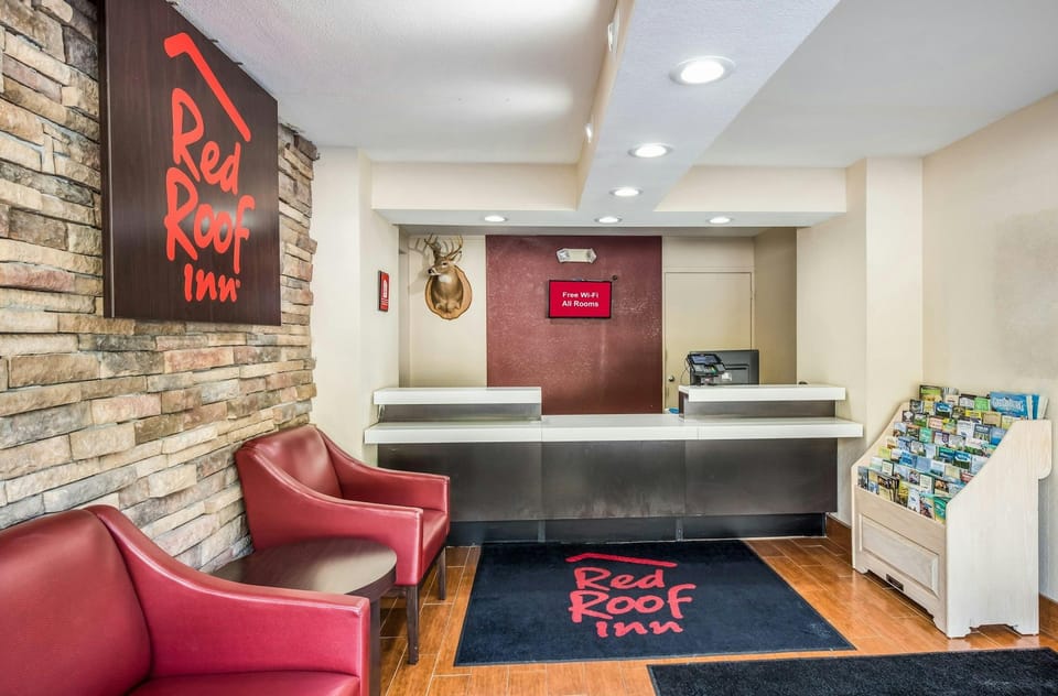 Red Roof Inn Caryville Hotel in Caryville
