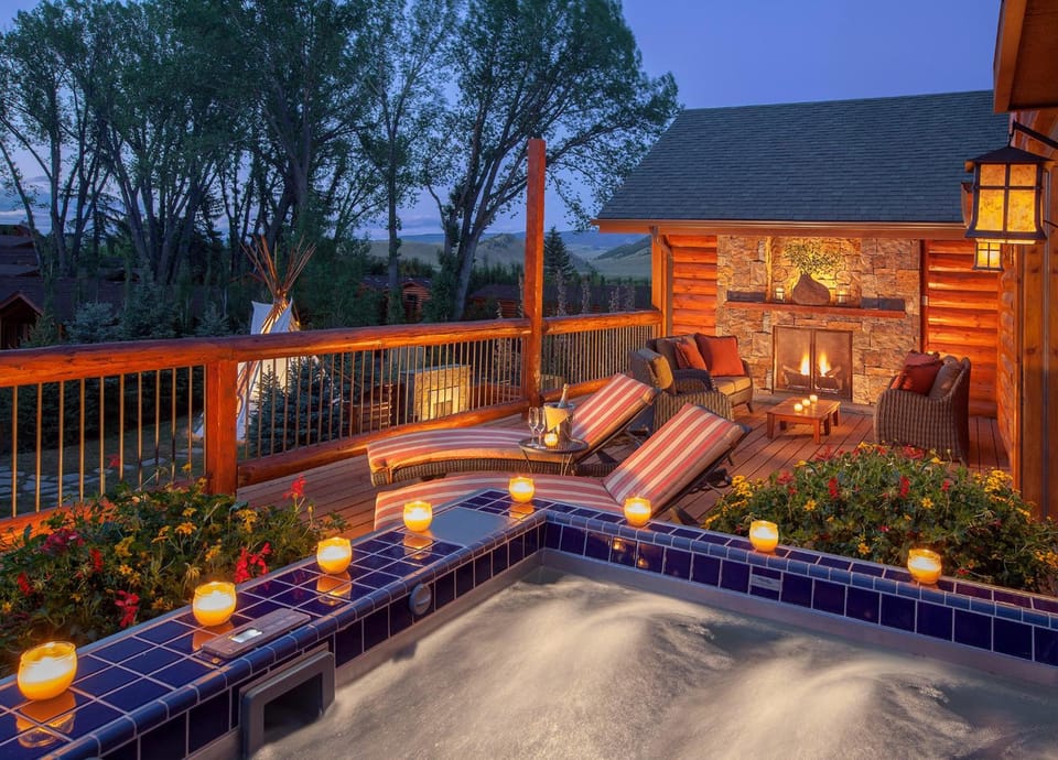 Hot tub