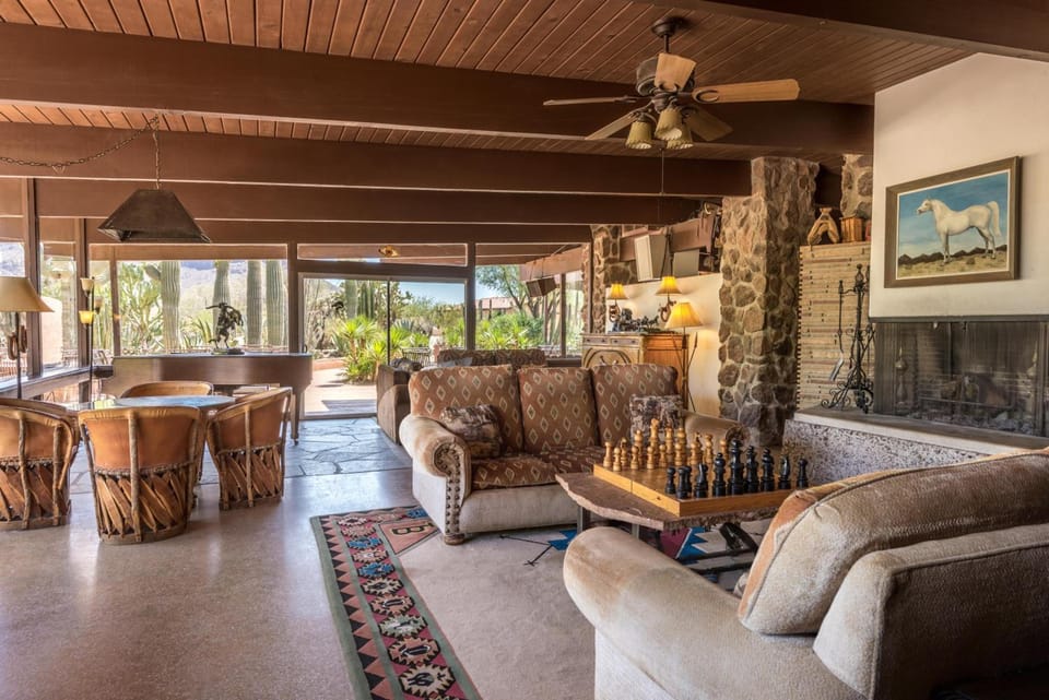 White Stallion Ranch Resort in Marana