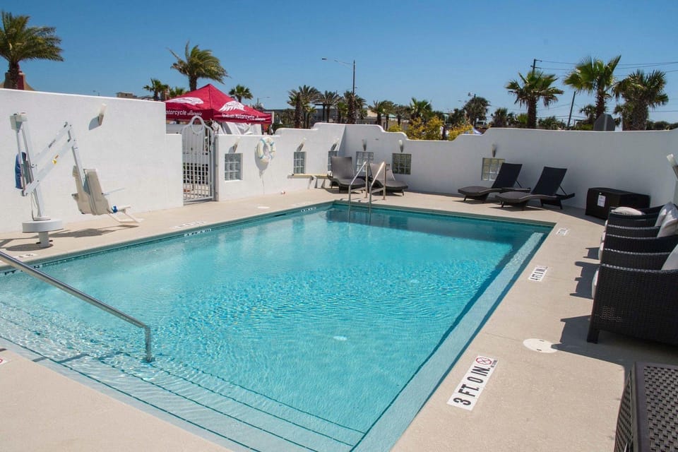 The Streamline Hotel - Daytona Beach Hotel in Florida