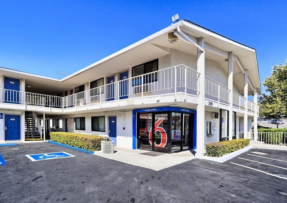 Motel 6 Hotel in Walnut Creek