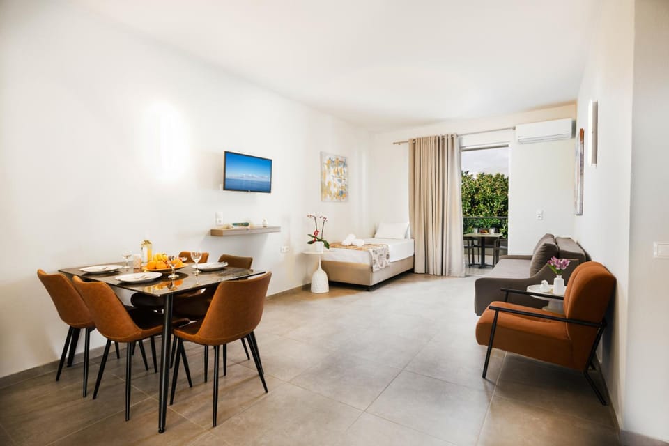 Costas & Chrysoula Apartment hotel in Crete
