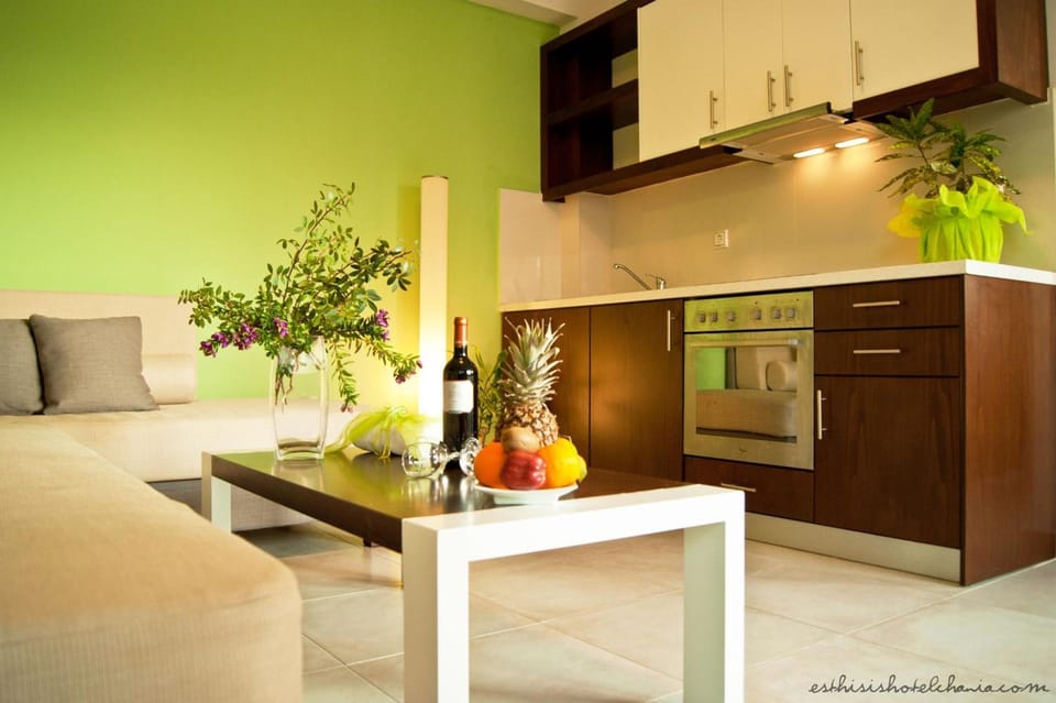Esthisis suites Chania Apartment hotel in Platanias