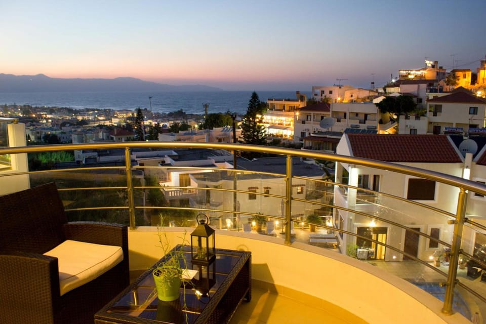 Esthisis suites Chania Apartment hotel in Platanias