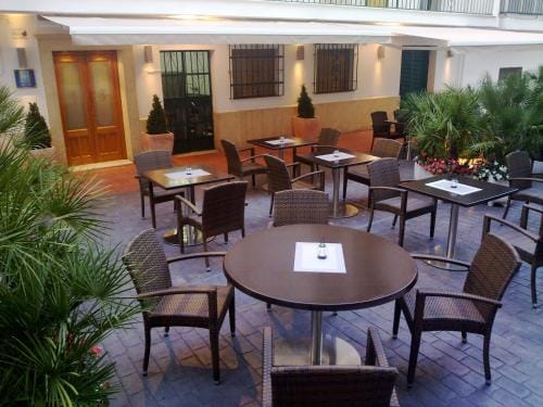 Hostal El Labrador Hotel in San Pedro de Alcántara