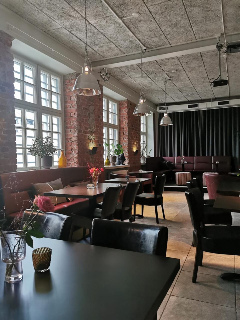 Shared lounge/TV area